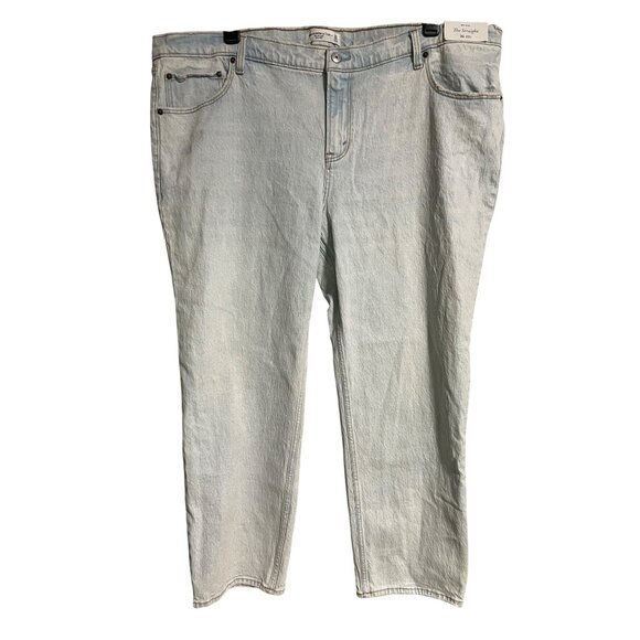 Abercrombie & Fitch Mid Rise Straight Light Wash Jeans Womens Size 22S Denim - Picture 1 of 10